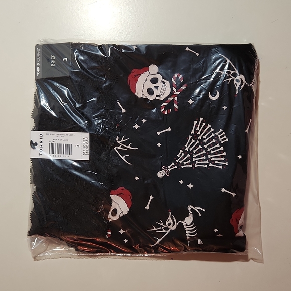♥️NWT VINTAGE TORRID PANTY BONES SKULL SANTA HAT CHRISTMAS PANTY BRIEF PLUS SIZE - Picture 9 of 10